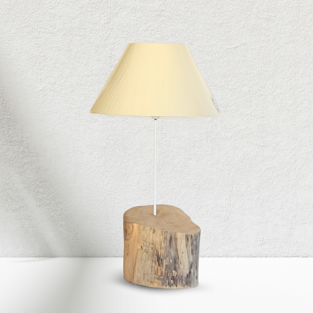 Lampe en bois flotté